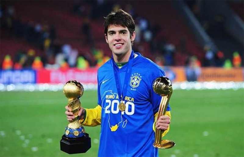 Hình ảnh vẻ đẹp trai của cầu thủ Kaka